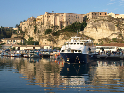 A Toehold In Italy For $15,000: Everybody Can Afford La Dolce Vita in Calabria