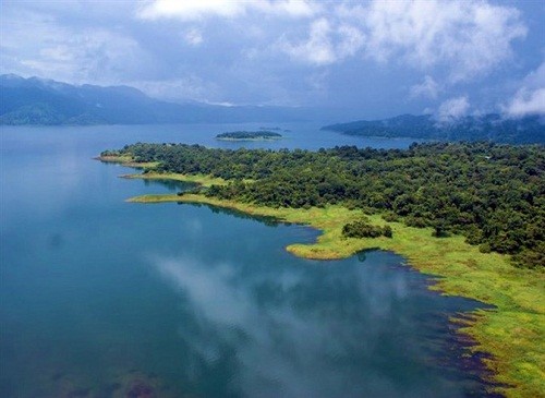 Living in a Lakeside Paradise: Chill in Costa Rica’s Lake County