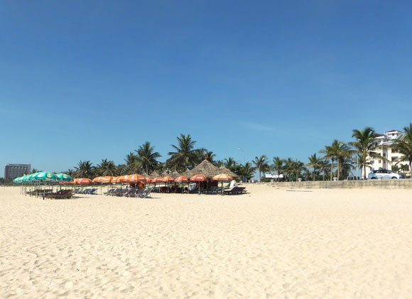 Teaching English by the Beach in Da Nang, Vietnam