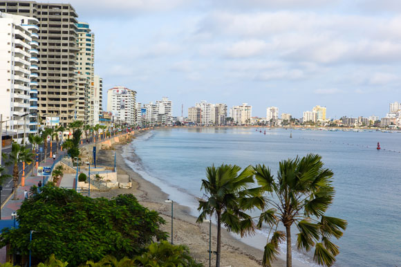 A Welcoming Single Life in Ecuador’s Beach City