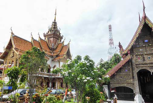 Mother and Daughter Find Perfect New Life in Chiang Mai, Thailand