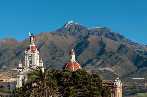 Giving Back to the Community in Cotacachi, Ecuador