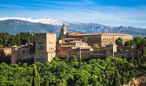 Frontline Beach and Palace Views in Sunny Spain